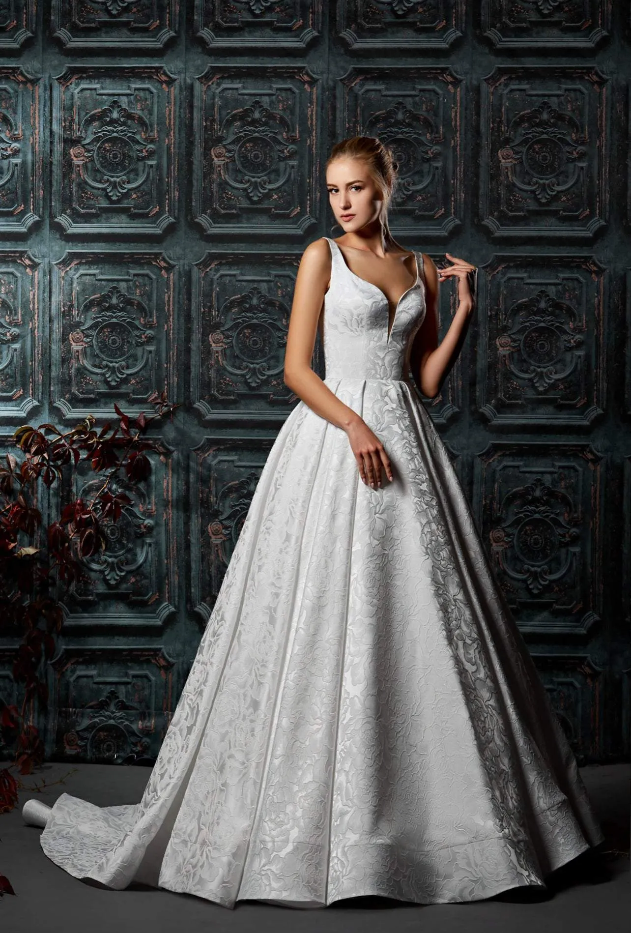 Milky White Wedding Dress