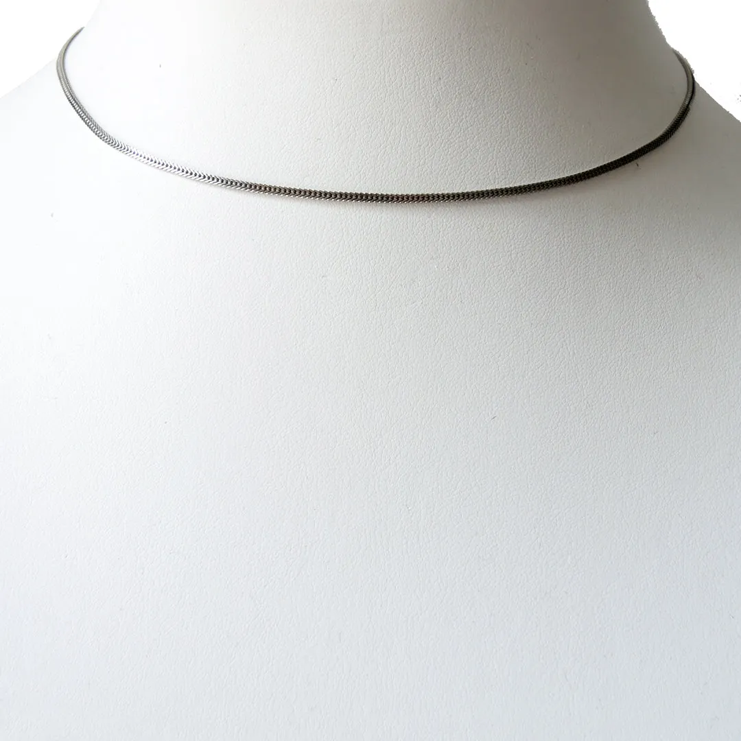 Series 17 | Flat Foxtail Chain, Platinum, 1.6 mm wide or 2.5 mm x 16" long