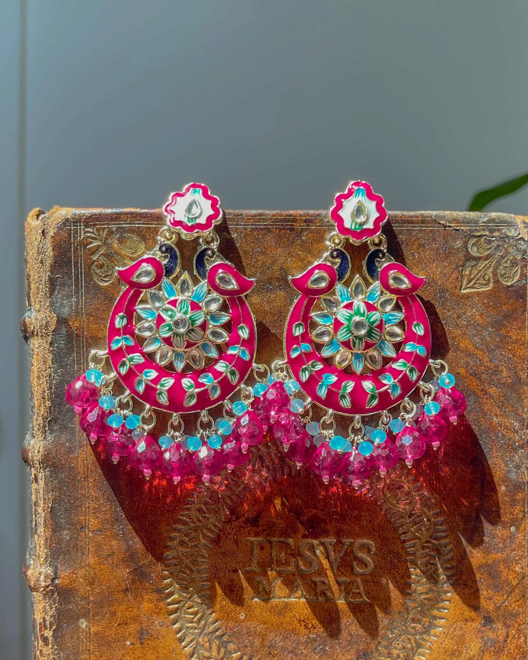 Statement bohemian earrings - Pink